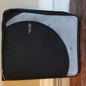 Mead Five Star 3 Ring Binder with inside Pockets and filing folders.